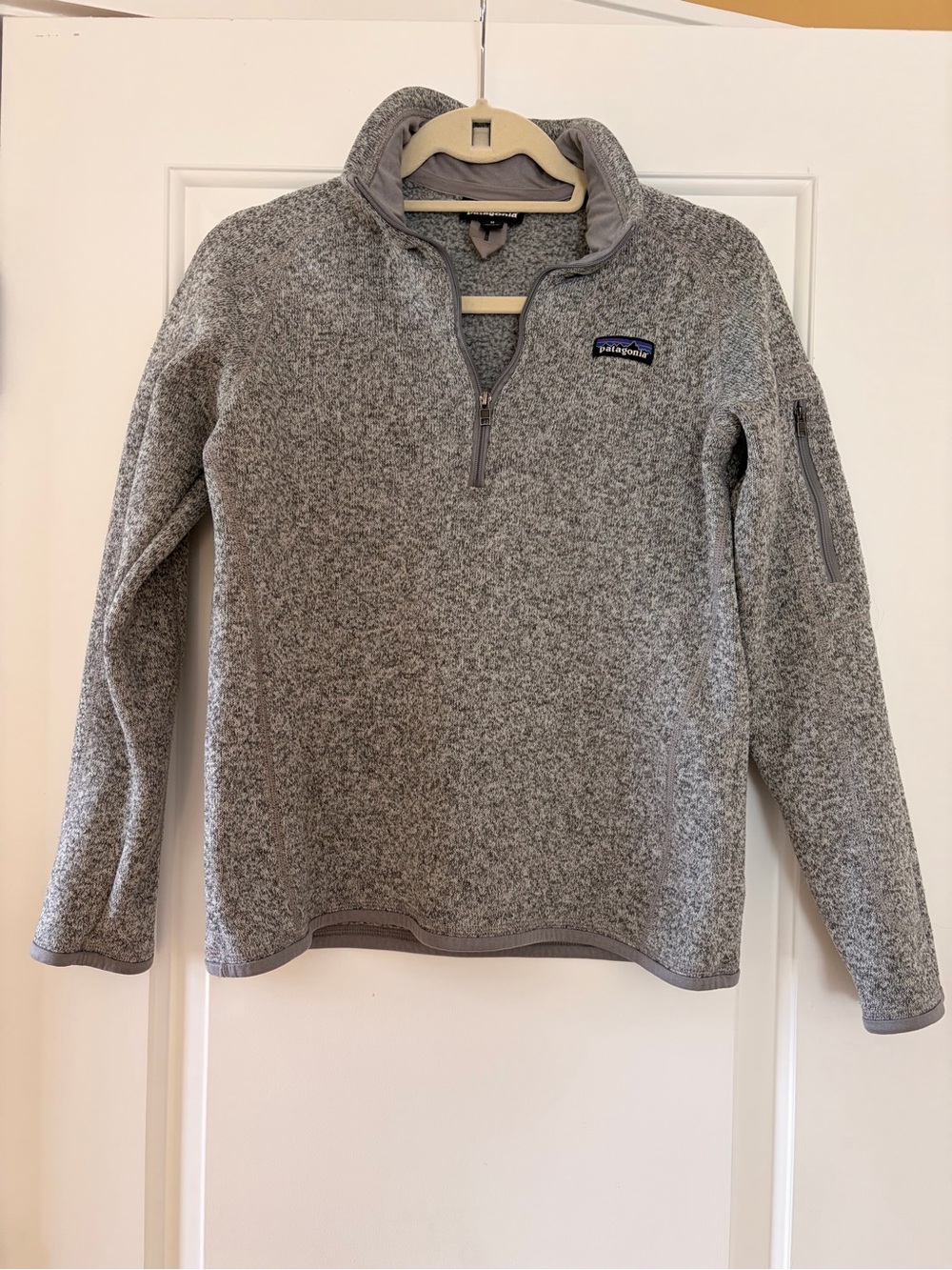 Patagonia Women’s (M) Quarter-Zip Fleece Pullover - Heather Gray - Picture 2 of 3